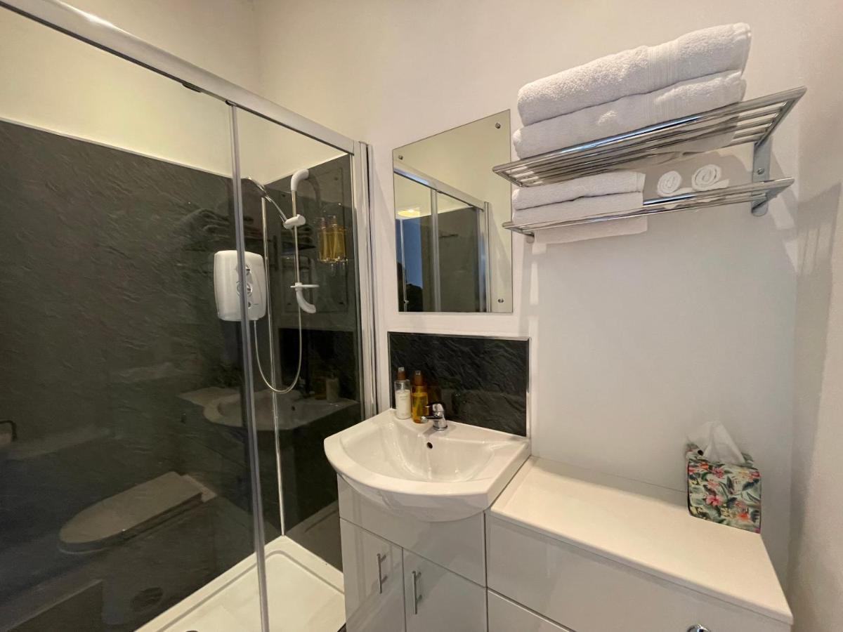 Blackburn Villa B&B Ayr Ngoại thất bức ảnh